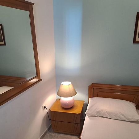 Nafpaktos Old Town Apartment ภายนอก รูปภาพ