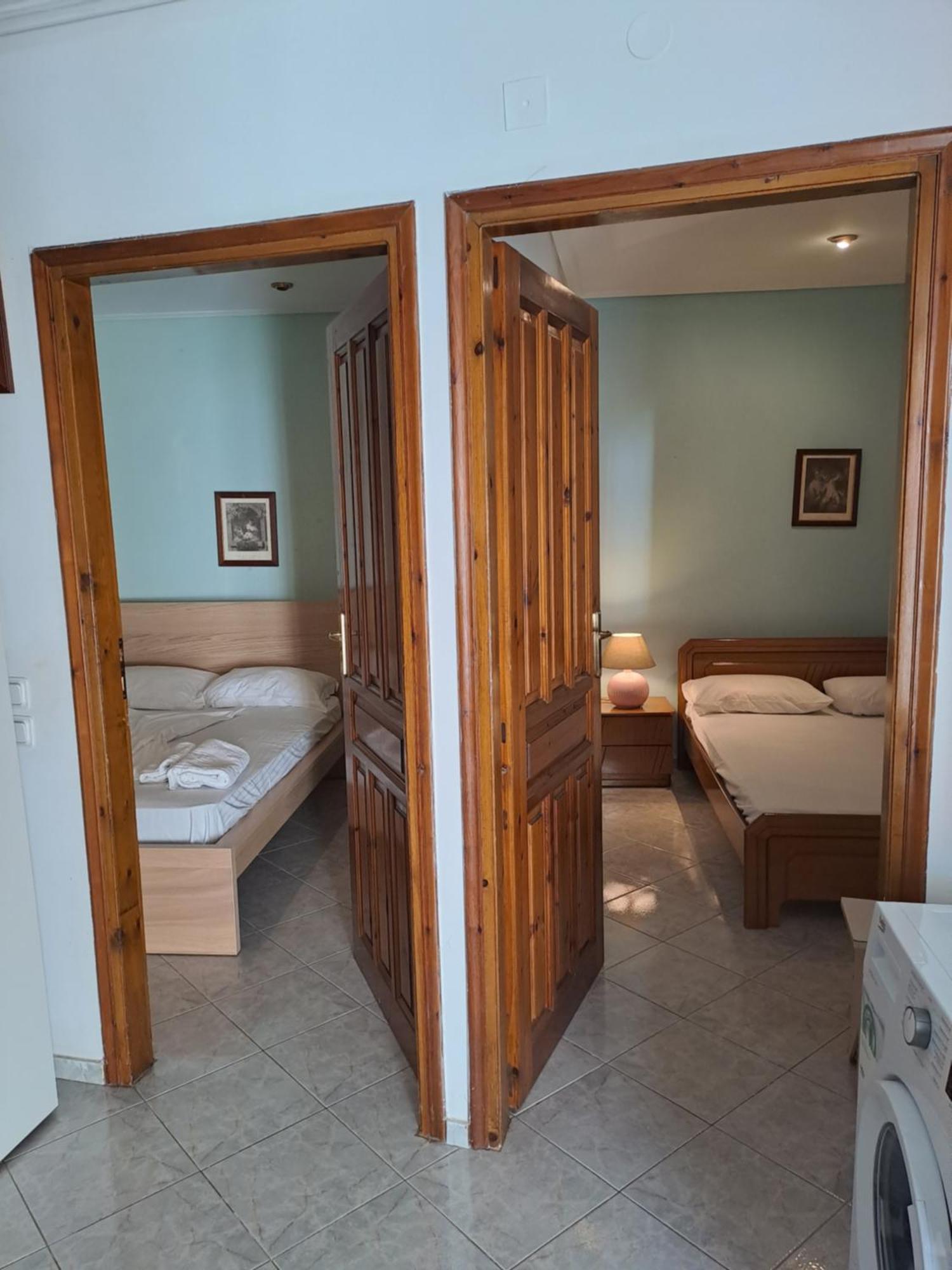 Nafpaktos Old Town Apartment ภายนอก รูปภาพ