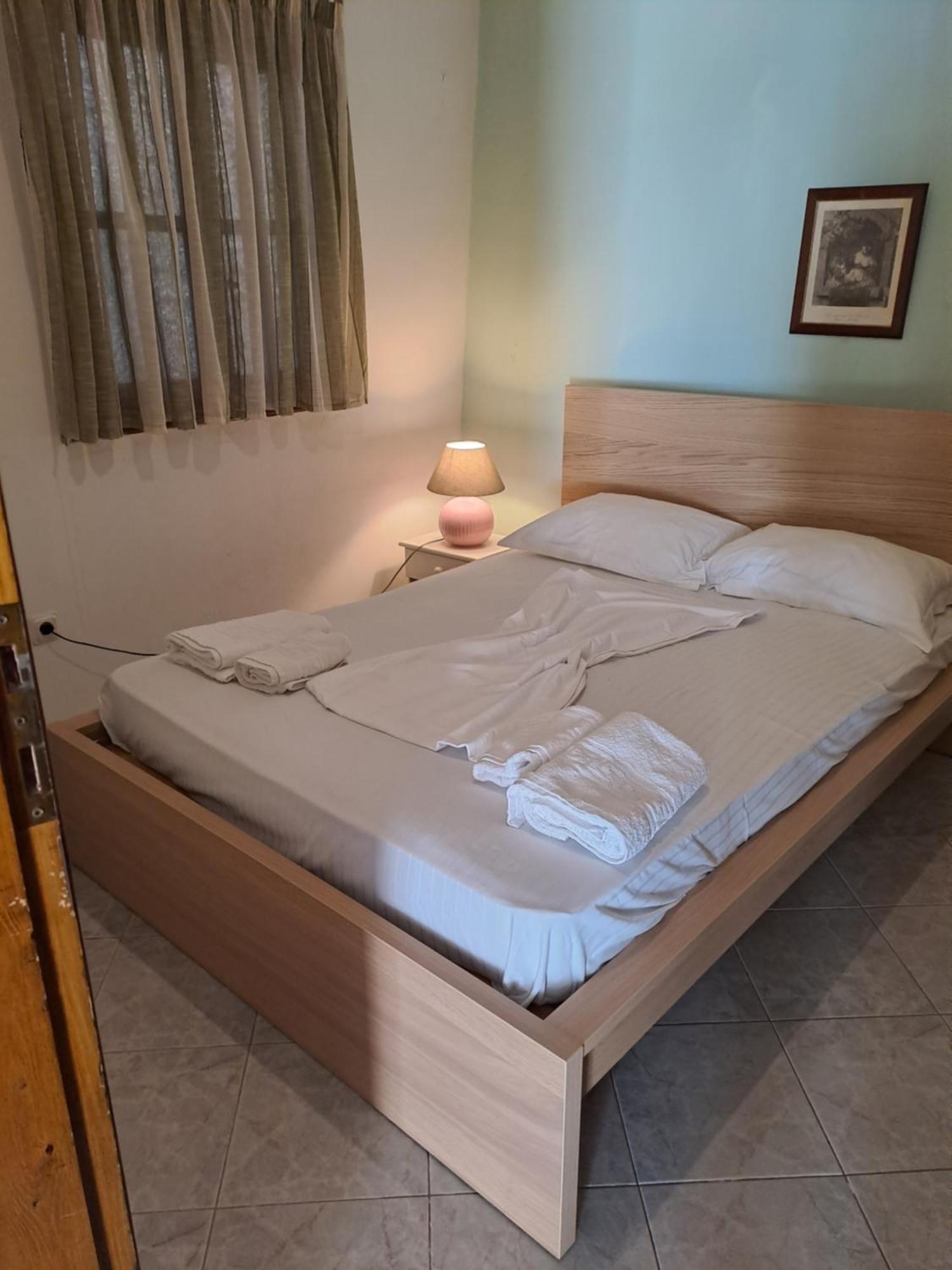 Nafpaktos Old Town Apartment ภายนอก รูปภาพ