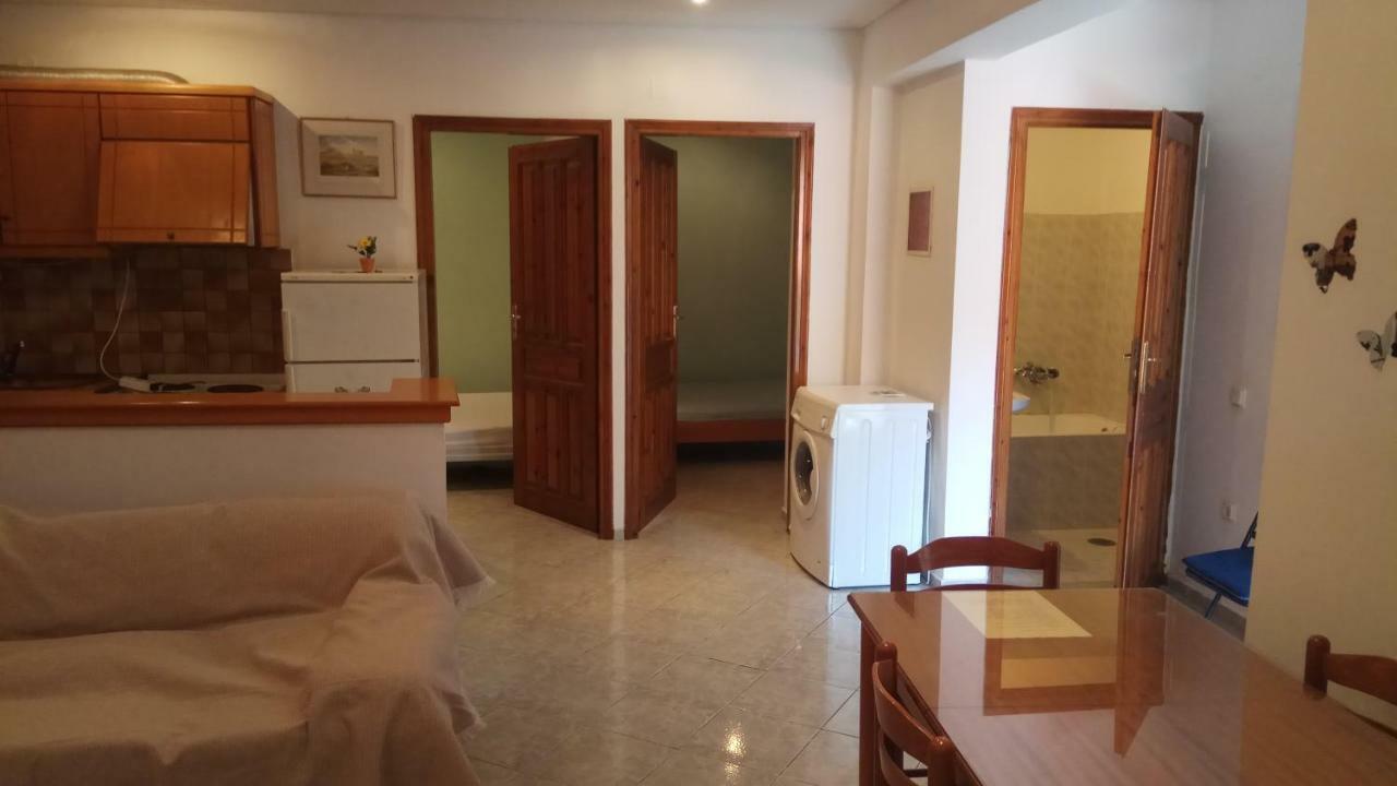 Nafpaktos Old Town Apartment ภายนอก รูปภาพ