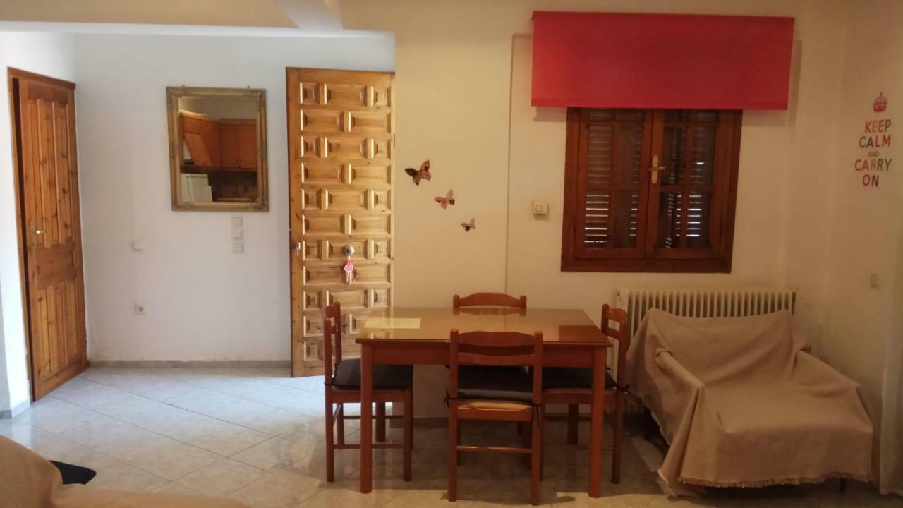 Nafpaktos Old Town Apartment ภายนอก รูปภาพ