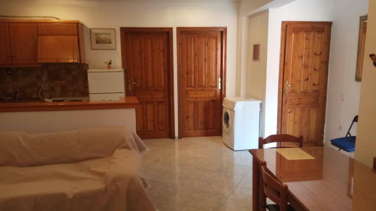 Nafpaktos Old Town Apartment ภายนอก รูปภาพ